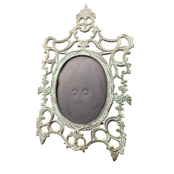 Unbranded Other - Vtg antique wrought Iron Oval Photo Frame